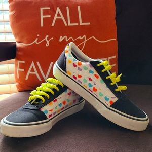 ♡Shoe Sale♡Girls Heart Deco Van's